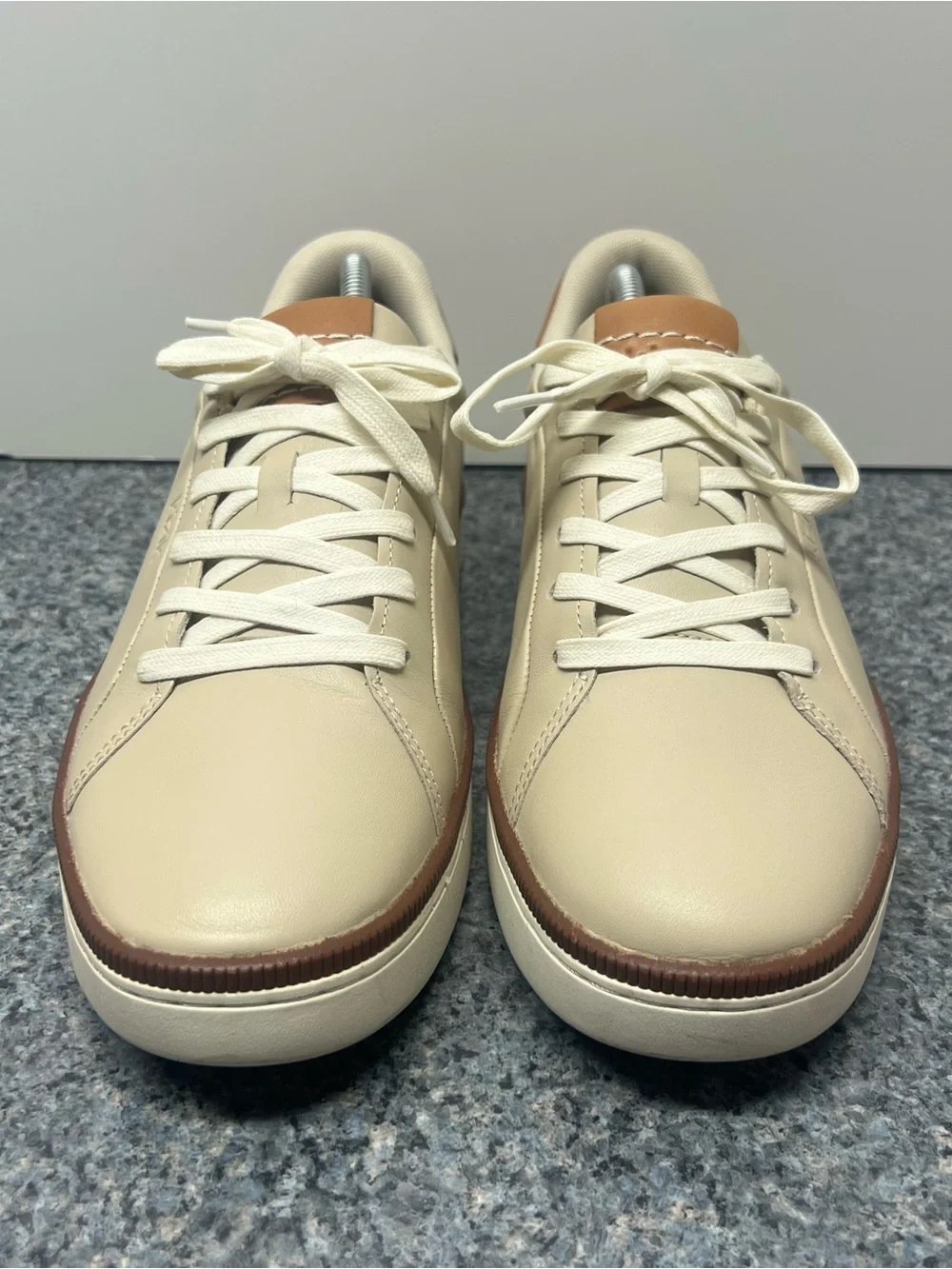 Kizik Sonoma Lite Taupe Leather Hands Free Shoes Sneakers | Men’s Size 10